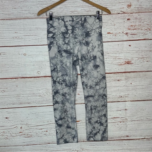 Lululemon Wunder Under HR Crop Dual Shibori Antique White Cement Grey Sz 6 - Picture 4 of 12